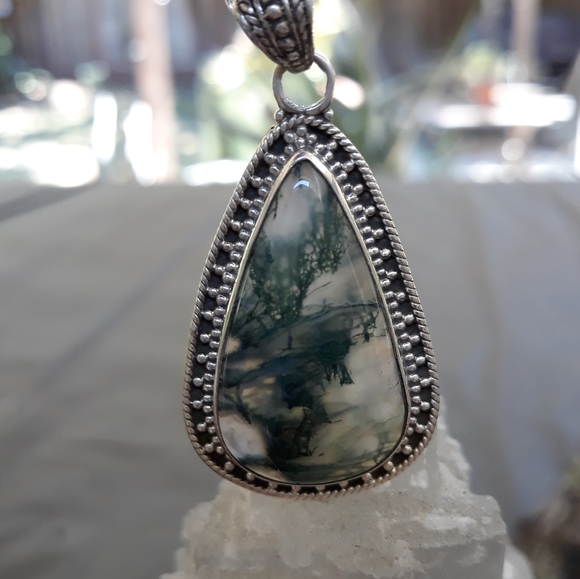 Gorgeous Green Moss Agate .925 Silver Pendant - Picture 3 of 6